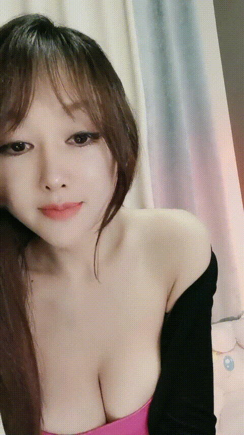 #E杯舞姬_1_27骚穴自慰呻吟不断，女神高潮喷水_p20.gif