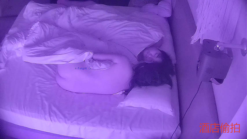 酒店偷拍jk百褶裙的骚货戴上眼罩沦为男人泄精工具.mp4_20260525_195944.958.jpg.jpg
