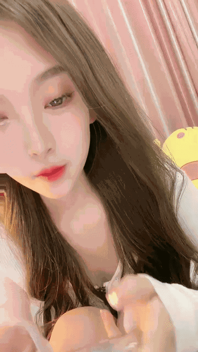 1dd82abccf32f2815_compressed.gif
