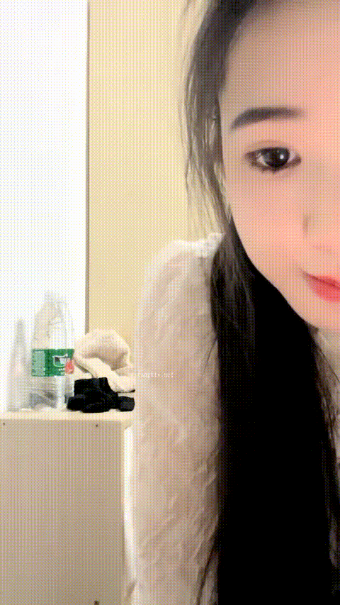 我不是学妹_校花级JK女神_美到爆_馒头逼_G奶抖动_喷尿_揉逼_自慰_疯狂扣穴_18_p60.gif.gif