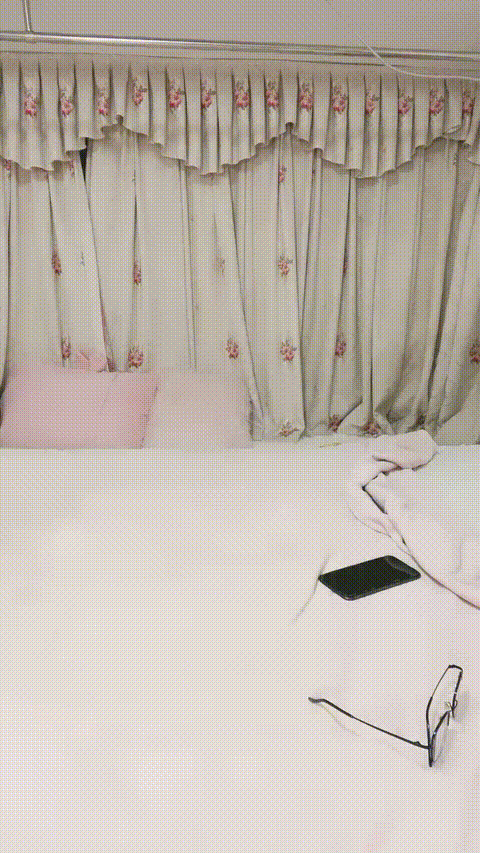 媛媛宝宝_颜值女神_视频合集42部_39_02_43_47_338_04_09_38_127_p40.gif