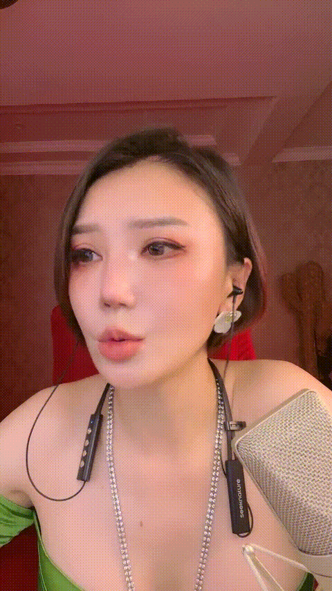 #小巫婆__#包租婆_dvzxw_p20.gif