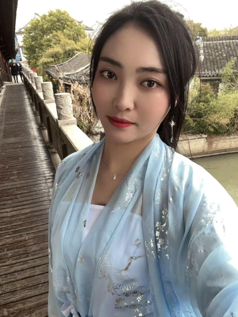 湖2.jpg