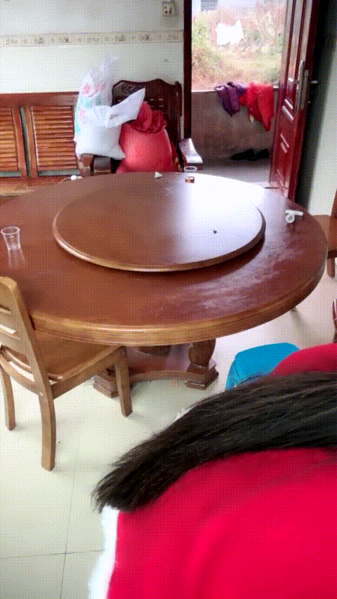 【水嫩宝宝】农村美少女~! 约炮2小哥开房3P~拔套爽操~尿尿_p60_compressed.gif.gif