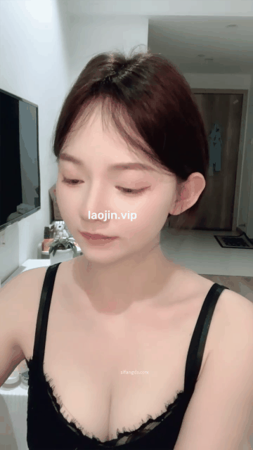 小樱花_20250902_190156_start3388s_1s.gif