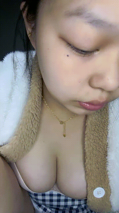 #大一F奶母乳妈妈__gkwcw_p60_compressed.gif