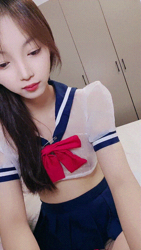 【小呆梨】极品校花！超粉嫩的裸体和蝴蝶逼！撸死我了_273_p20 (2).gif.gif