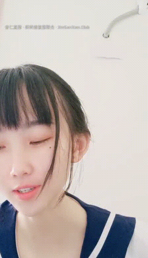 剛19歲無敵粉嫩蘿莉處女粉逼 極品蜜臀天真無邪 初戀的感覺叔叔們喜歡你的一字馬_p40.g.gif