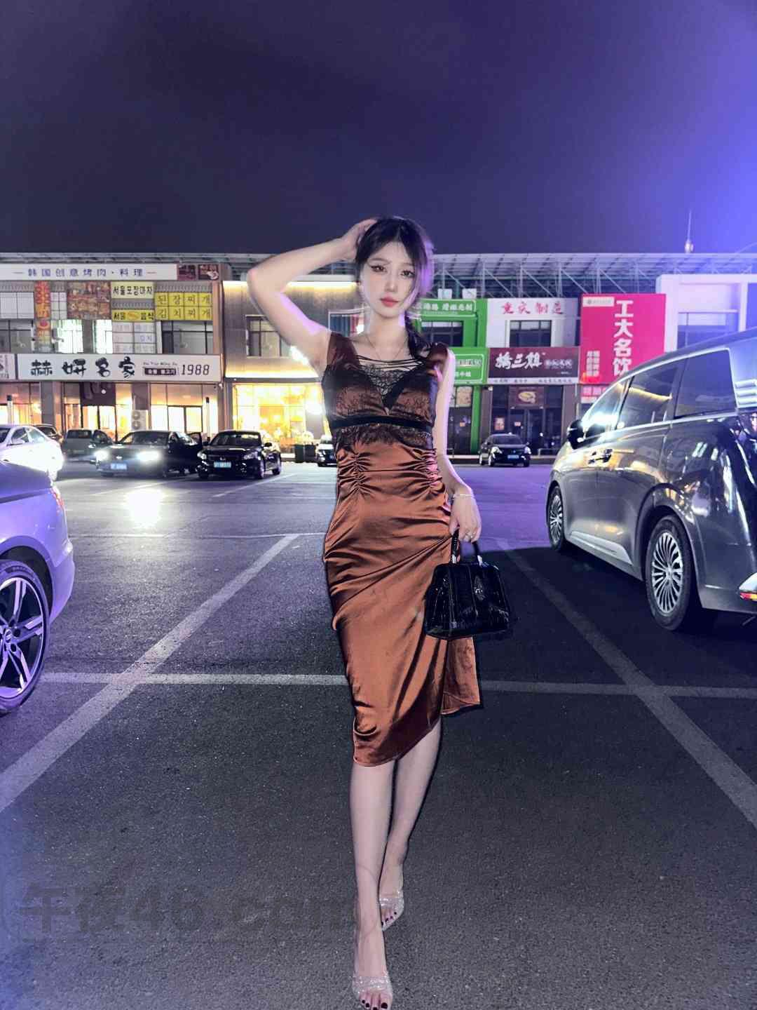 49f99e5dface19322f5f6435d31ae975.jpg
