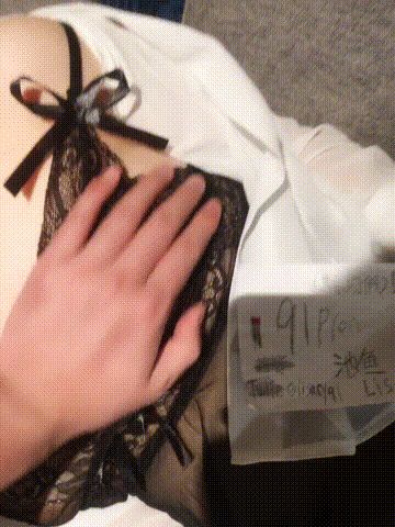 91大神“池鱼”酒店约炮白嫩美女同事 各种姿势露脸爆插她的大肥B.gif.gif