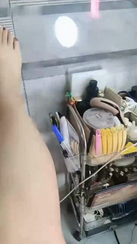 香蕉不呐呐_20260217_213940_p80_compressed.gif