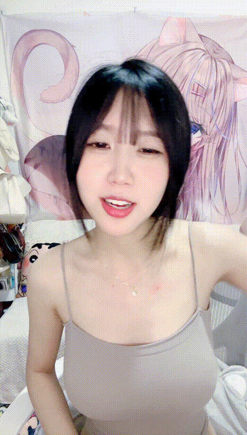 vlc_record_2023_06_12_19h00m06s_cx___p20_compressed.gif