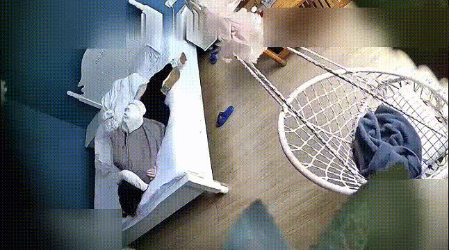 今日最新酒店偷拍3-19！一对大学情侣 妹子看着很文静，实则是个淫荡的荡妇淫娃！00031.gif