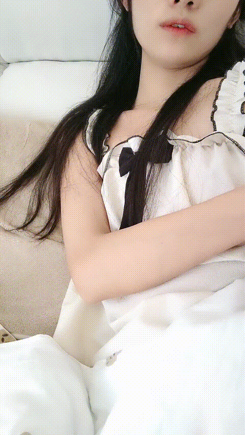 #蔡蔡仙女_4w9o4_p20_compressed_compressed.gif