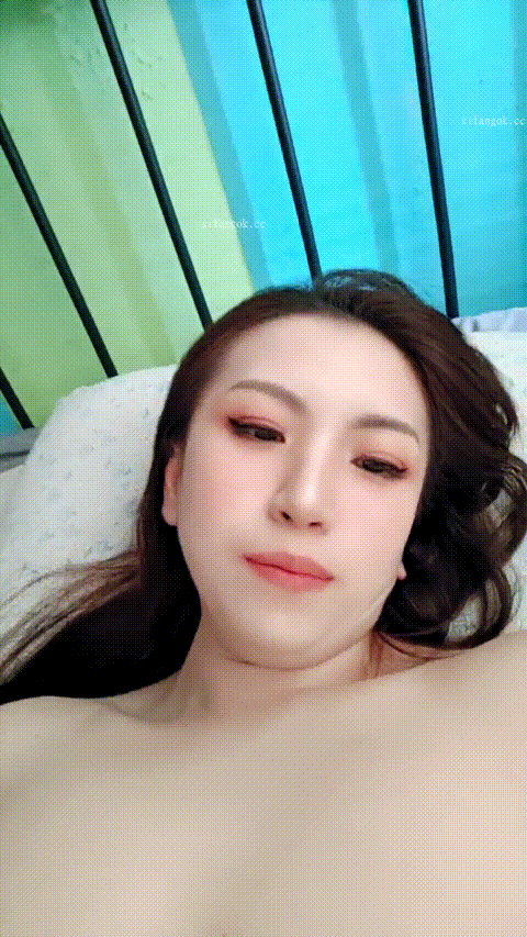 新人御姐~【盈盈大白兔】超高颜值G奶肥臀 怼屏自慰潮吹 (4)_p5_compressed.gif.gif