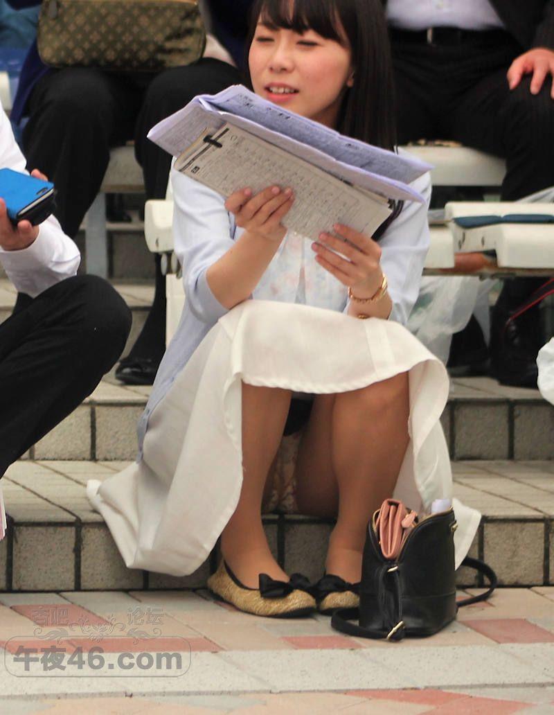 beige-pantyhose-panchira754004.jpg