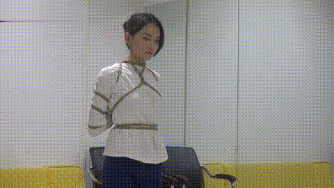 美束映画 定拍尾随背后的身影 2_p20.gif