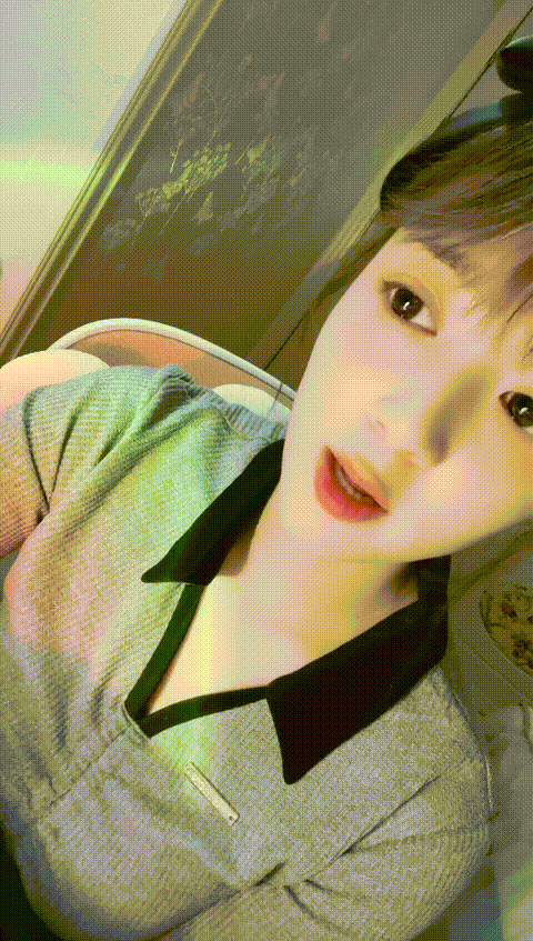 vlc_record_2023_06_05_21h34m40s_cx___p80_compressed.gif