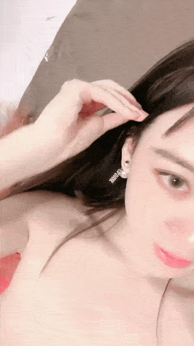 1b3ec74d684593ed0 (2).gif