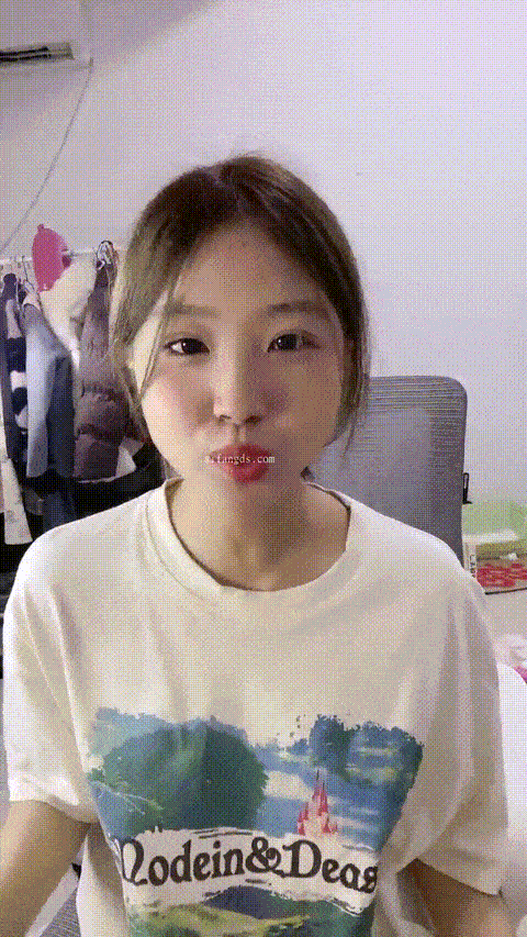 粉嫩嫩少女_ 0531-012746-495504_p5 (2).gif