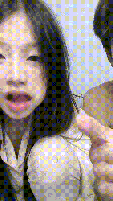 你的小月月_20251211-012807172_p20 (2).gif