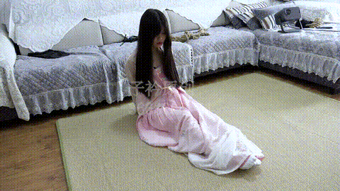 子衿原创  足控 汉服少女口球手铐脚镣束缚29468206_p20.gif