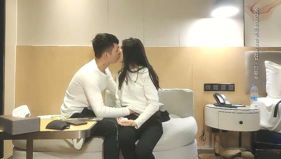 [原版]_051_一屌探花_小陈头啪啪极品_20210125.mp4_20260515_233224.628.jpg