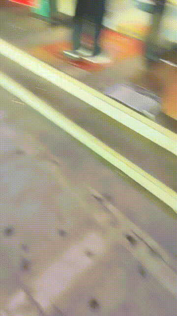 mp4_ (6)_start119s_3s93_compressed.gif
