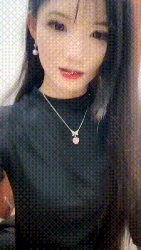 【水嫩宝宝】农村美少女 草丛无套刺激野战 车震 开房3P 无套轮射 完全放飞自我 发骚求.gif