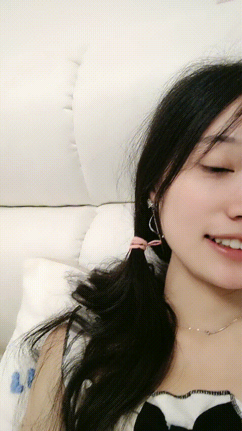 #蔡蔡仙女__8_3_p40_compressed.gif