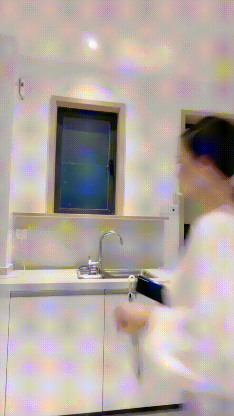 是乖乖呢_20260306_153953_p40.gif