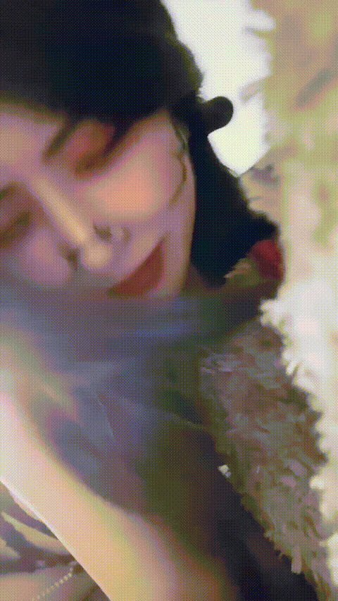 蘸点蜜桃酱_20260219_201056_p5_compressed.gif