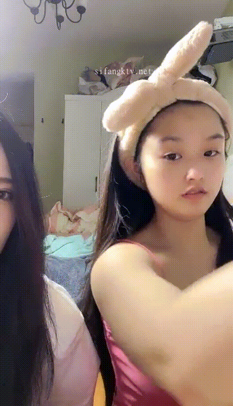 D杯小白_可爱学妹主播_露脸直播道具大秀合集9部_8_p80_compressed.gif