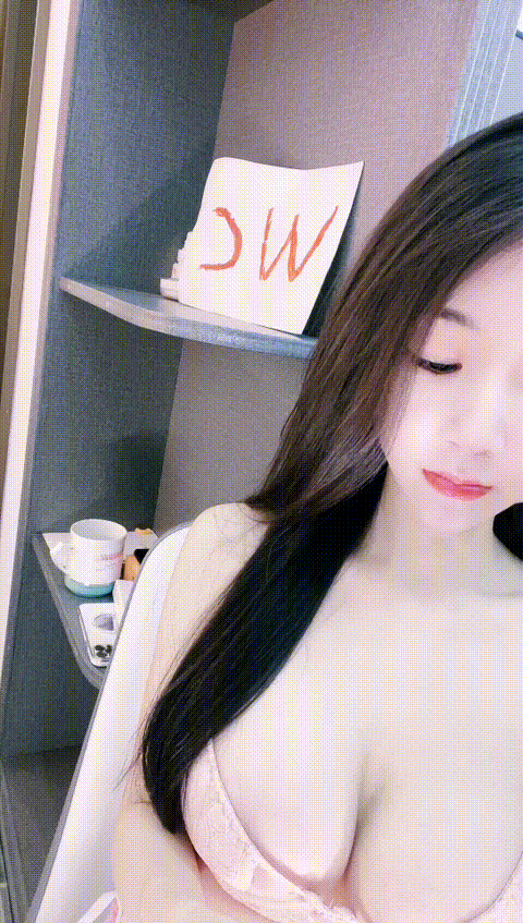 #麻吉儿_37dsw_p40_compressed.gif