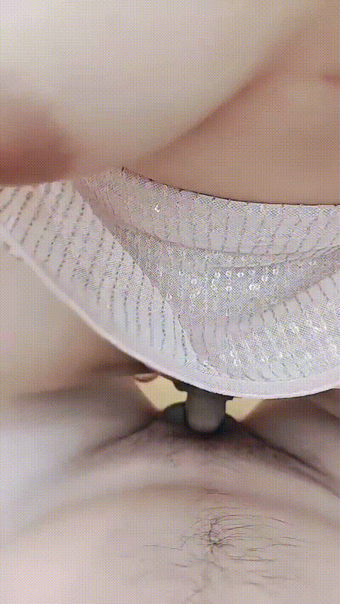 【乳酸菌百鸟之王】闷骚女神 大奶美乳无毛嫩穴 吃鸡一流摸奶自慰 无套啪啪 爽到无极限.gif