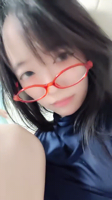 呆萌小瑶_20260211_235053_p5_compressed.gif
