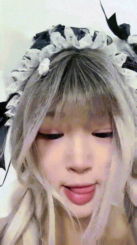 【狗狗小萝莉】反差清纯小美女_自慰的骚样爽的嗷嗷叫_1_p80 (2).gif