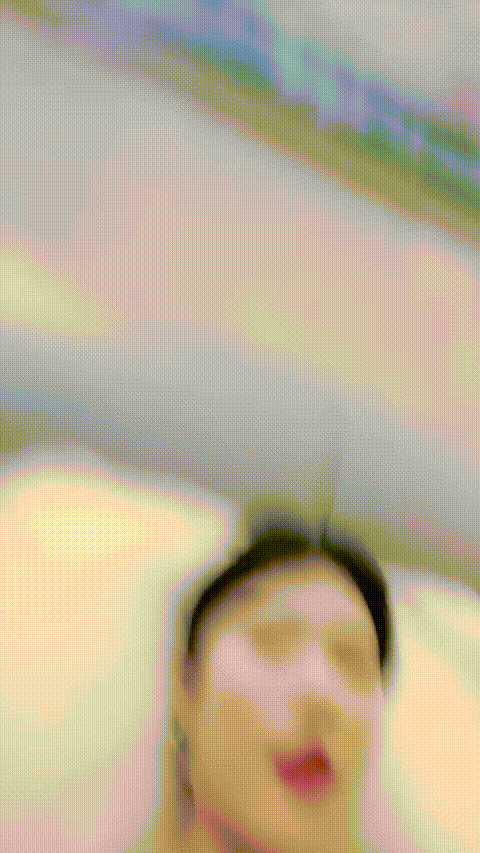 小草莓_4姐妹_20260217_220507_p60_compressed.gif
