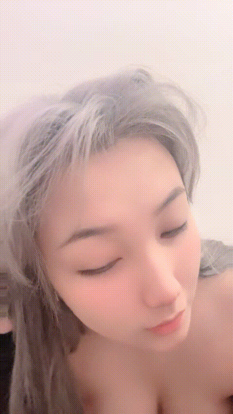 53718627_大尺度深夜霏妮_p5_compressed.gif