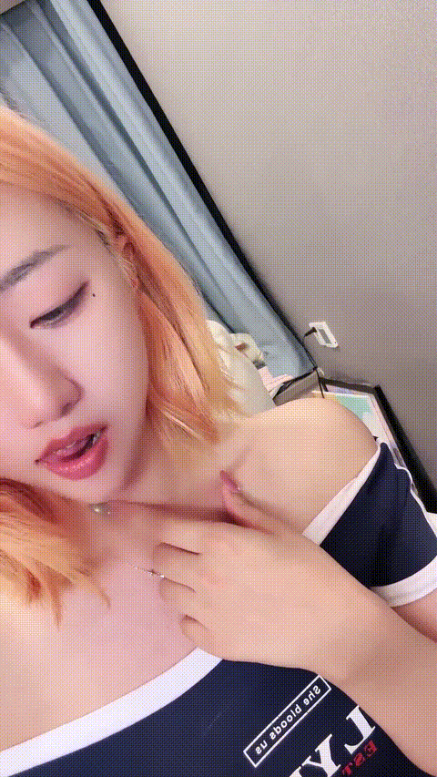 多小时合集【池早】人美声甜 性欲强身材一流 道具自慰 (5)_p80.gif