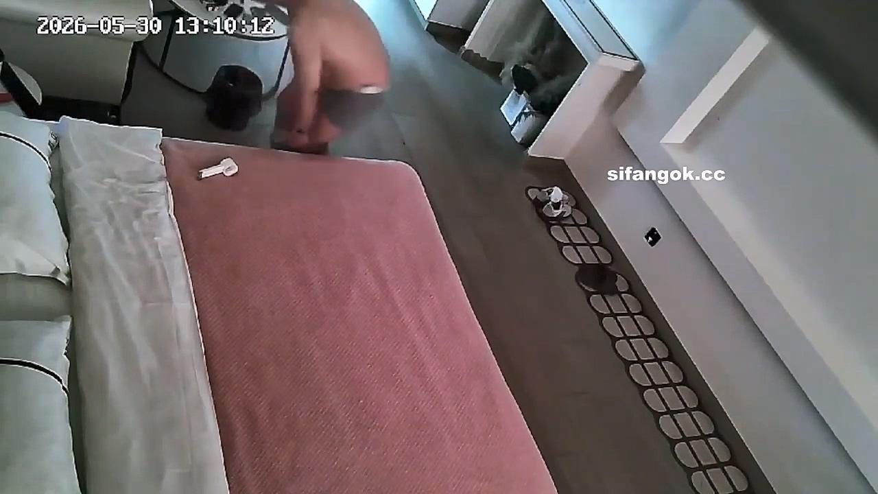i-5-30清纯小女友 身材是真不错 后入姿势啪啪 小屁股蛋很翘.mp4_20260531_173801.618..jpg