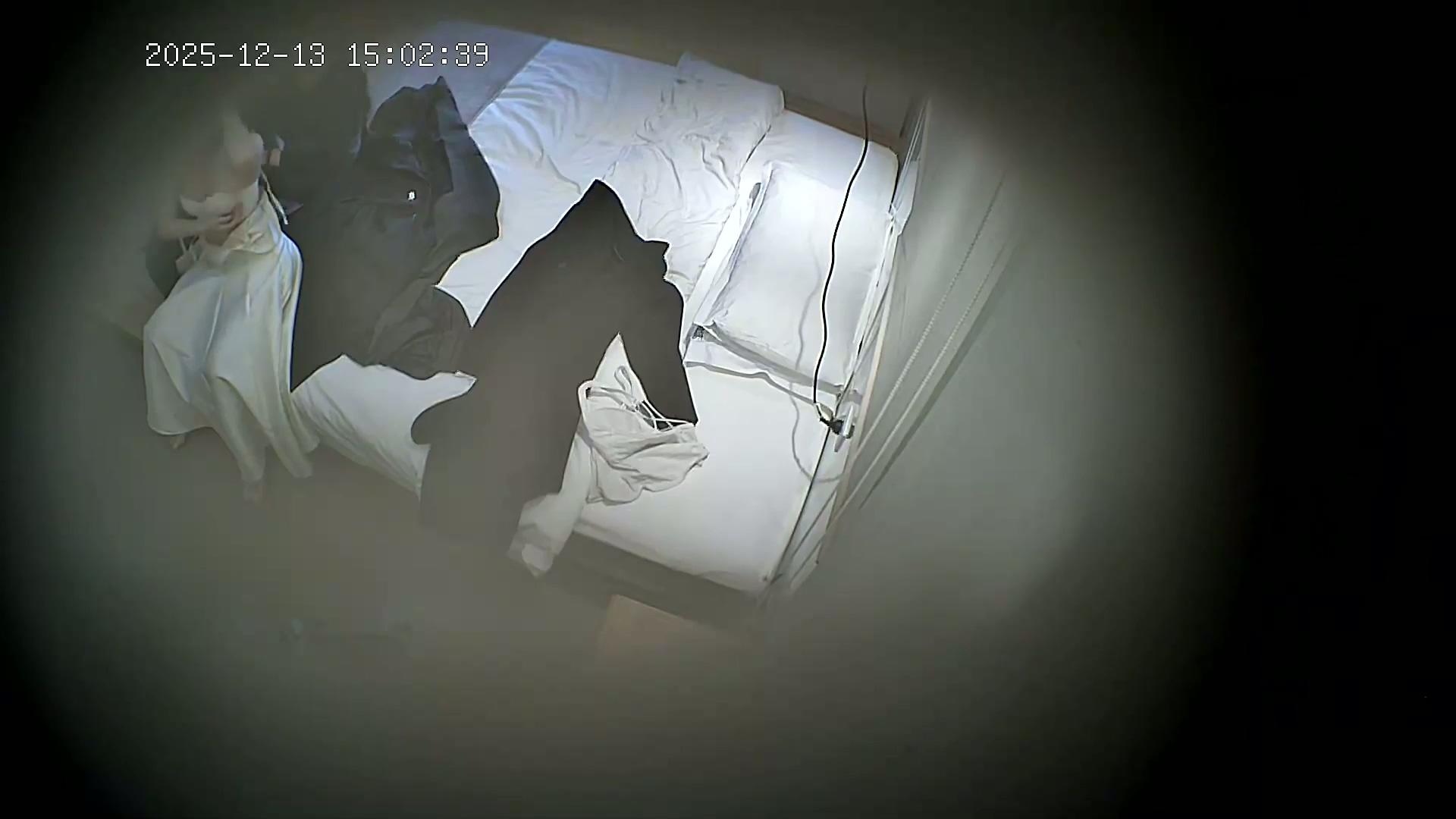 1.mp4_20251218_002937.121.jpg