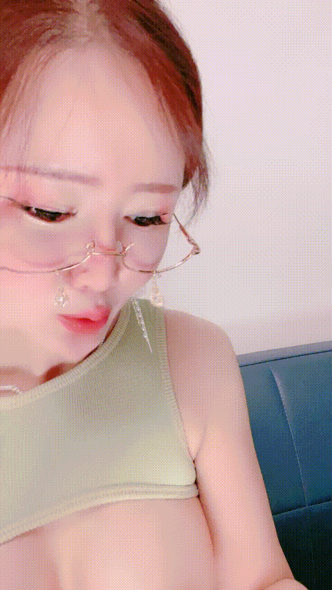 御姊___4_10_p80_compressed.gif