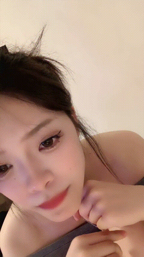 雯雯舌头很灵活_20260215_103149_p20.gif