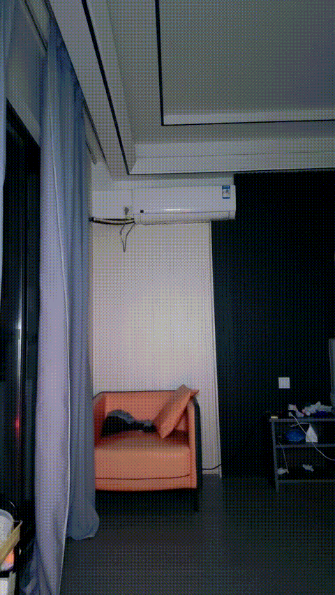 兄弟们 超级大奶子 巨大无比【最爱喝奶茶】甩奶舞 性感内衣超好身材 看着就是爽 (6)_p.gif