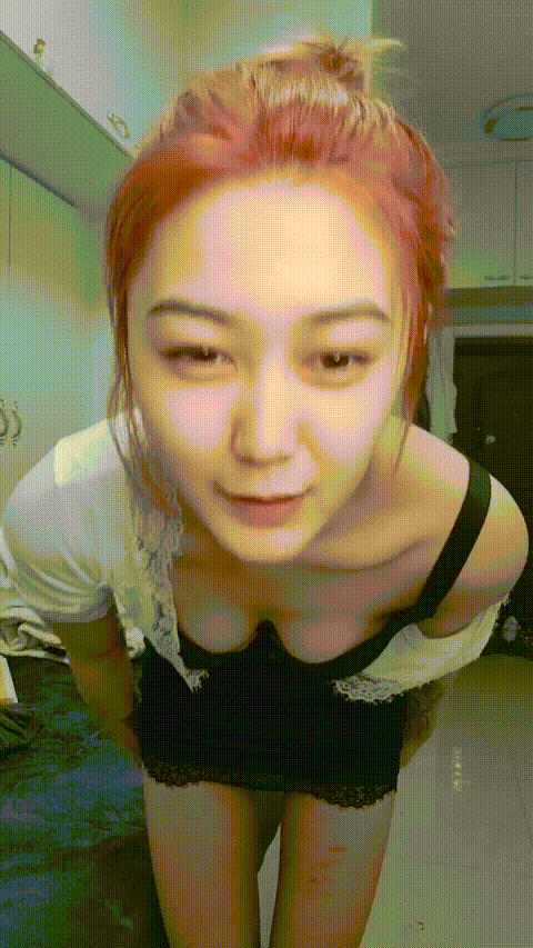 极品短发美少妇【萌兔】短发尤物 美乳长腿翘臀嫩穴 酒后发骚 深喉口鸡 道具自慰 喷淫.gif