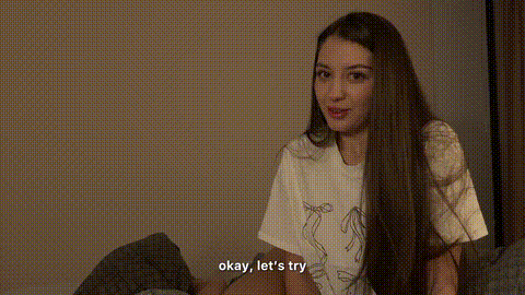 Stepbrother Accidentally Saw Naked Stepsister and Start Jerk Off But She Caught .gif