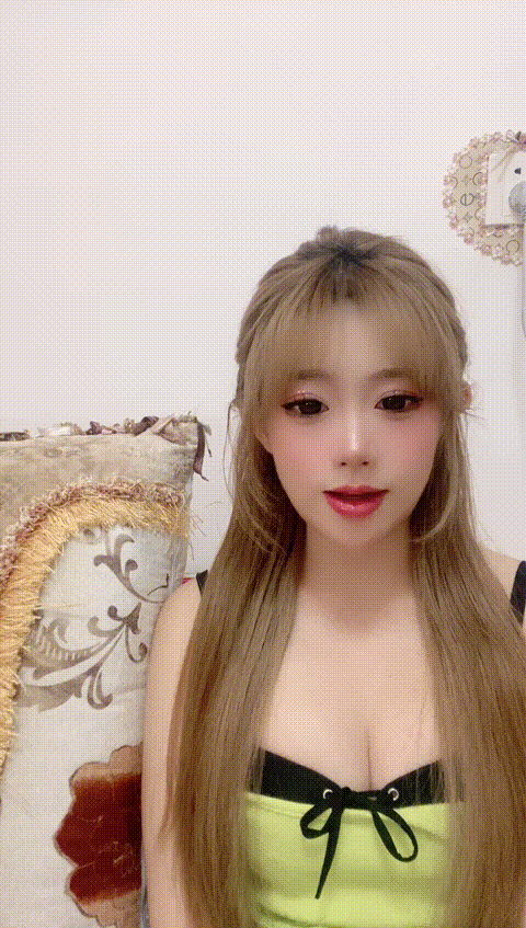 #01大胸卡哇伊____p20.gif