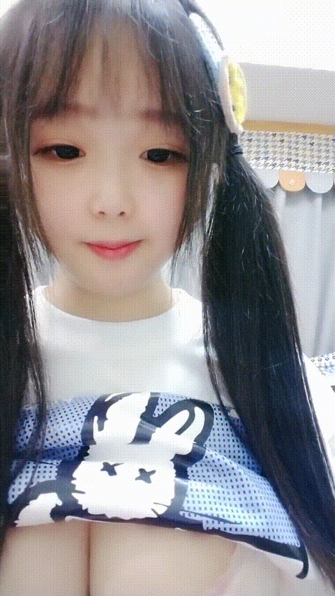 #kitten团团__ofbnw正宗校花下海啦，小蝴蝶会飞贫乳女神_p80_compressed.gif