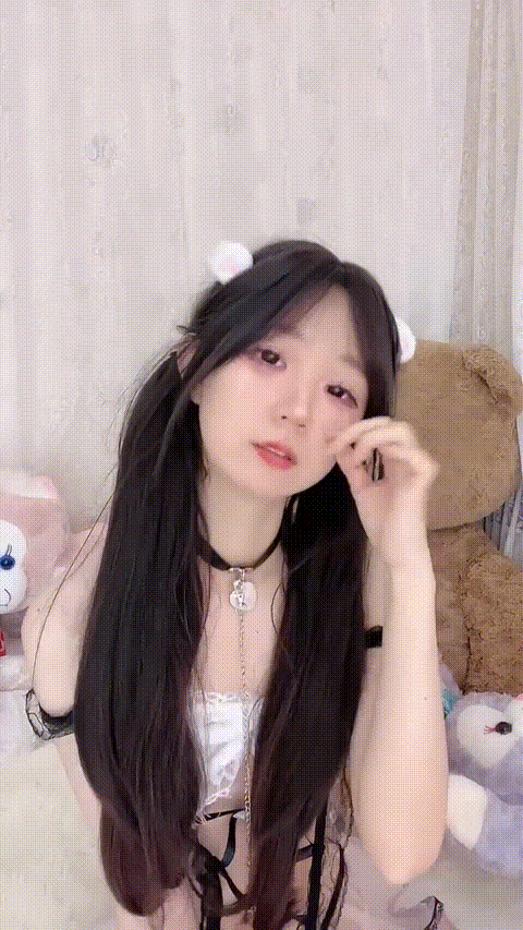 05洛丽塔_20260208_110205_p5_compressed.gif